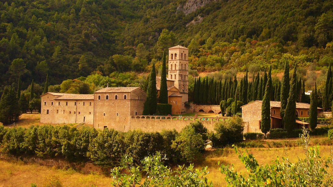 Scheggino. Abbazia di San Pietro in Valle