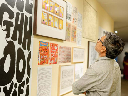 Please touch gently (zines, comics, ephemera), exhibition view. Courtesy of Kiran Nadar Museum of Art