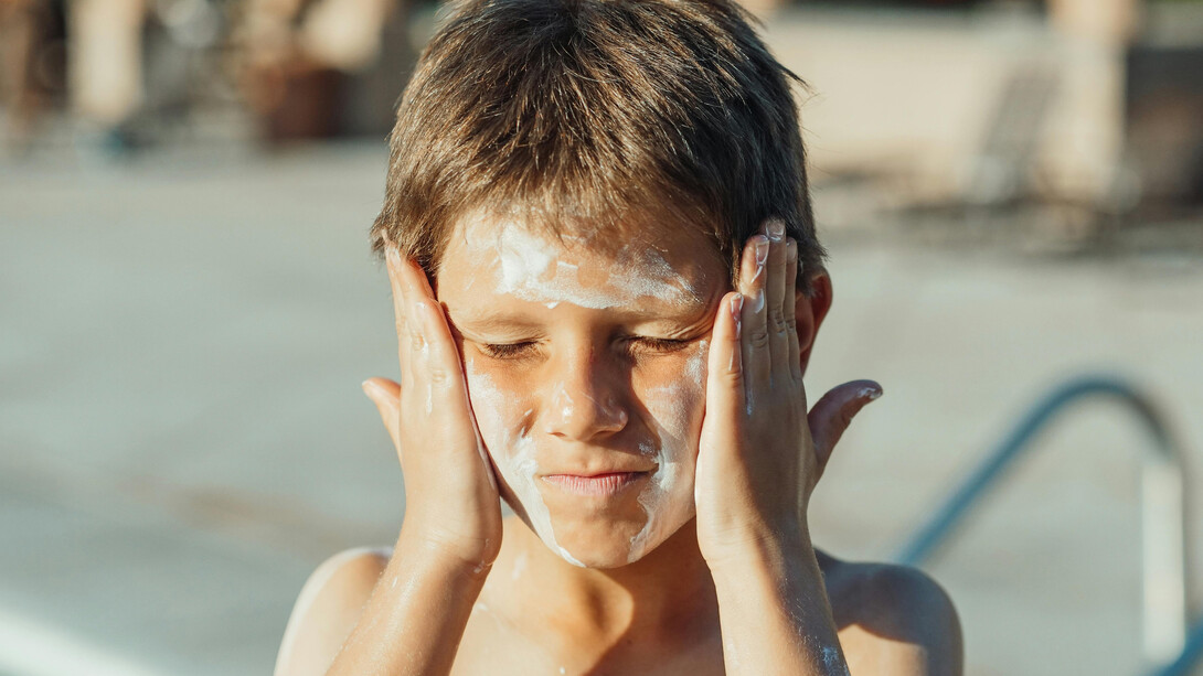 Actuar desde la infancia en la prevención de daños solares es una inversión para construir una sociedad más consciente y saludable