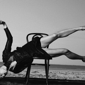 Kristen McMenamy, Le Touquet, France, 2009. © Peter Lindbergh. Courtesy Gagosian Gallery
