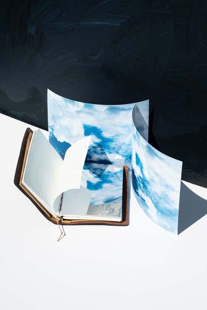 Alguns mecanismos tentam impor alguma ordem lógica ao conteúdo do sonho, tornando-o mais aceitável para a mente consciente