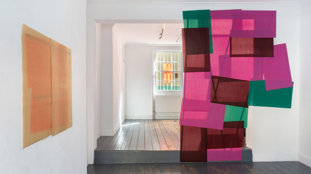 Lizzie Munn, Small fabric, exhibition view. Courtesy of Patrick Heide Contemporary Art 