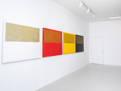 Welcome to Paradise, Under the Golden Skies. Courtesy of Galerie Iragui