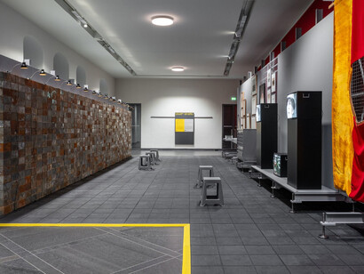 Verschiedene Künstler, Kunstkammer Gegenwart, Ausstellungsansicht. Mit freundlicher Genehmigung des Albertinum Museums