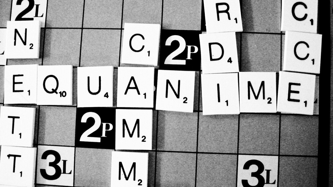 Ci si dimentica che la memoria del bambino è viva e in grado di assorbire con velocità le cose nuove, e che un vocabolario personale si forgia soprattutto a quell’età. Perché non approfittarne?