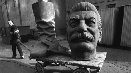 Stalin ostentó durante más de tres décadas el dominio total, primero de la Unión Soviética y, luego, de todo el campo socialista 