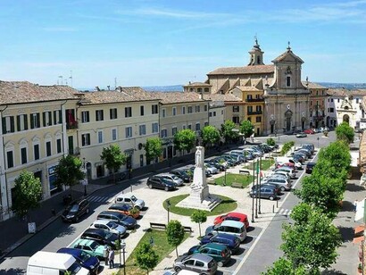 Poggio Mirteto, Piazza Martiri della Libertà