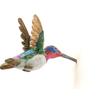 Efrain Almeida, Hummingbirds, 2014, Polychromatic bronze, 10 pieces, 13 x 8 x 12 cm (each), Edition of 3. Photo: Eduardo Ortega, Courtesy of Galeria Fortes Vilaça  