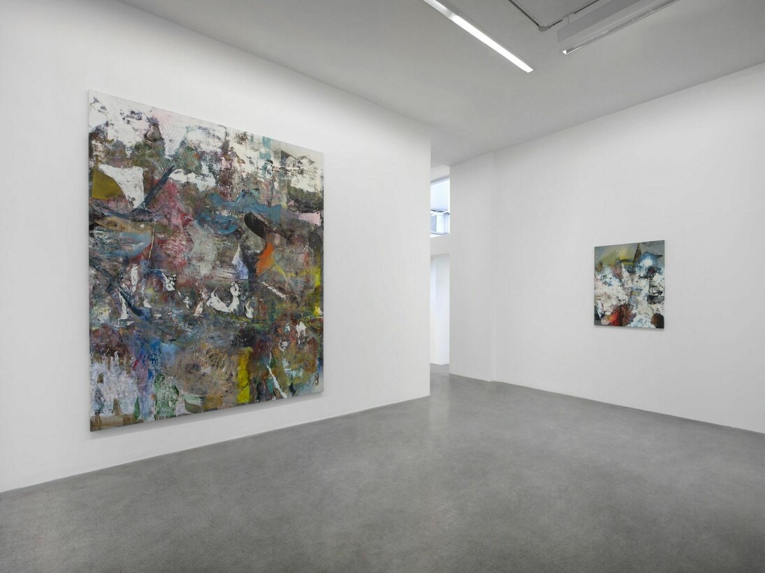 Vue de l’exposition / View of the exhibition «panemetCircen», kamelmennour (47rueSaint‑André desarts), Paris, 2017©LiamEverettPhoto. JulieJoubert & archives kamelmennourCourtesy the artist and kamelmennour, Paris/London