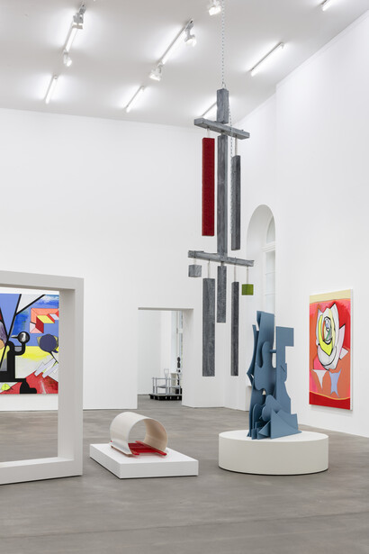 Thomas Scheibitz, Wüste—dschungel/omega und tunnel, exhibition view. Courtesy of Sprüth Magers Gallery