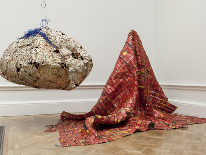 El Anatsui, AG + BA, detail, 2014 Installation, Aluminium and copper wire and nylon string, dimensions variable, Photo Jonathan Greet, Image courtesy October Gallery London