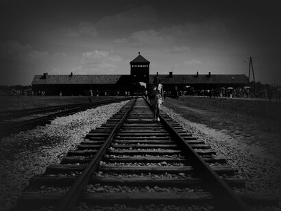 «Estos días he oído hablar de Auschwitz (o algo parecido) como del más horrible de todos los campos (…). Trabajo de minas, muerte a los pocos días»