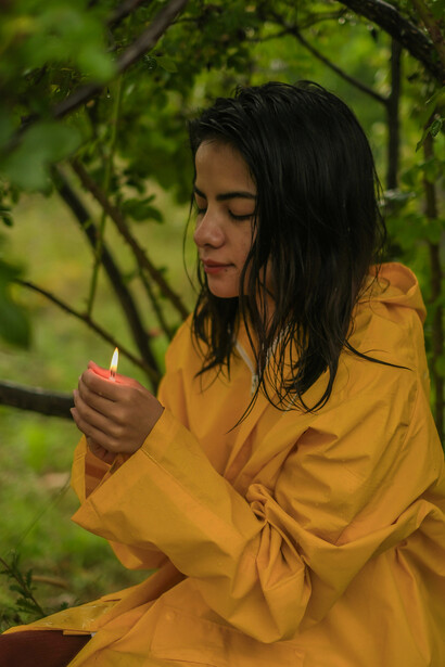 A busca pela instrução espiritual revela a conexão entre intuição e leis universais que regem nossa evolução