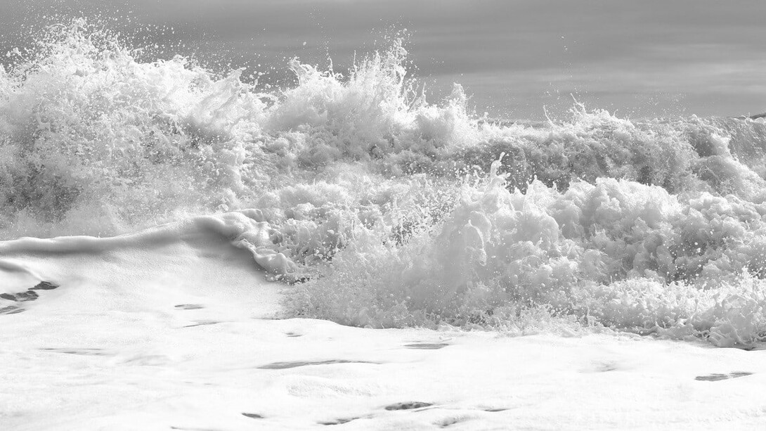 Clifford Ross, LXIII (detail), Edition 1/3,73 x 128”. Courtesy of Leila Heller Gallery