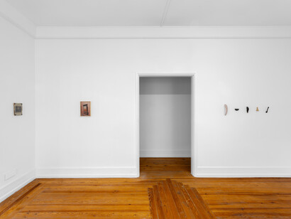 Various artists, Exhibit D, exhibition view. Courtesy of Document Gallery