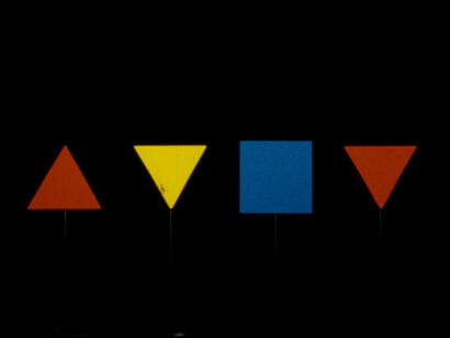 Triangles and Squares, 2013, 16mm film, colour, no sound, 1’25’’ © João Maria Gusmão + Pedro Paiva

