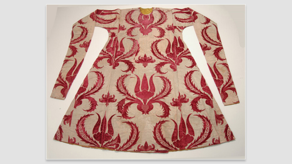 The Treasures and the Tradition of “Lâle” in the Ottoman Empire. Courtesy of The National Art Center