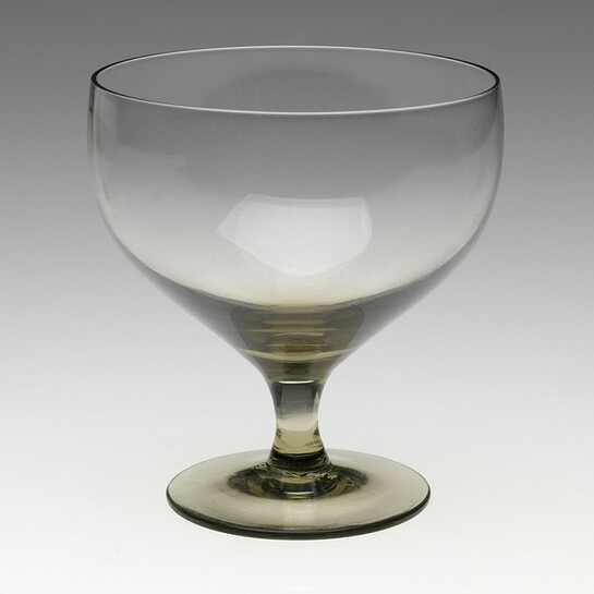Russel Wright, designer, American, 1904-1976
Morgantown Glass Works, manufacturer, American, 1899-1965, American Modern Goblet, 1951, Glass, Height 10.2 cm (4 inches)
Gift of Jan Howard and Dennis Teepe 2000.47.4