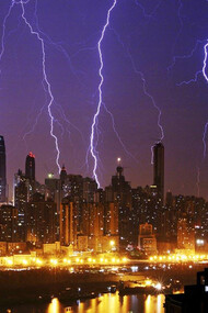 Chongqing, China. Tempestade sobre a cidade