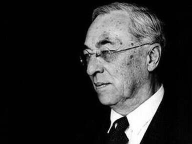 Vasili Kandinsky entendía la espiritualidad mediante el movimiento y los juegos cromáticos; quería resonar en lo más profundo del espectador el valor de la contemplación y reflexión personal