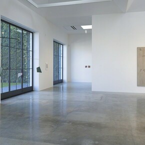 Concrete Islands, Exhibition view. Courtesy of Kayne Griffin Corcoran