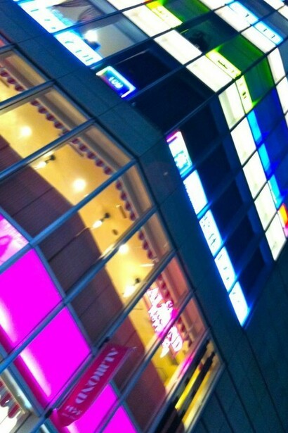 Sony Showroom © Alma Reyes