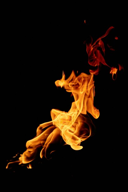 "¡Tonto! ¡Imbécil! Nunca haces nada bien. ¡No vas a llegar a nada!"