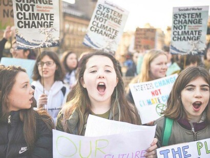Schoolchildren across Glasgow,Scotland went on "climate strike" to echo their concerns about the environment