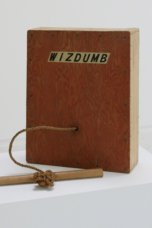 Sculpture, Eyes Wear Tug Odd! Courtesy of Hosfelt Gallery