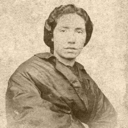 Rosalía de Castro fue menospreciada y marginada a lo largo de su vida; la valoración de su obra solo se produjo hasta la llegada de los modernistas y la generación del 98