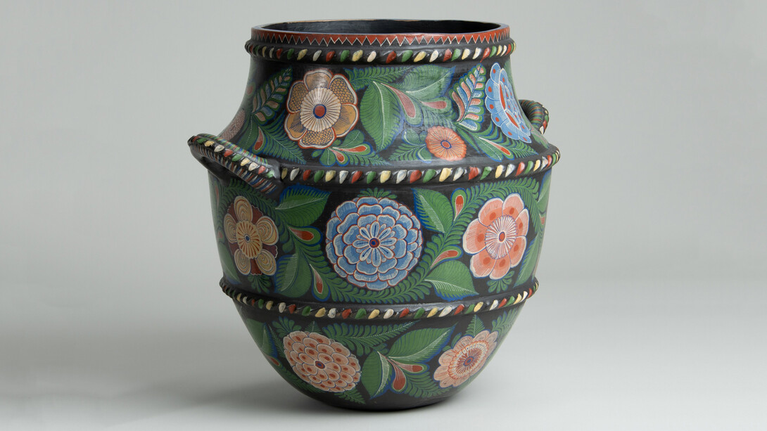 Jar, Tonalá, Jalisco, Mexico, ca. 1930. Courtesy of San Antonio Museum of Art