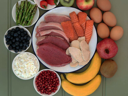 Foods rich in vitamin B are fruits and lean meats