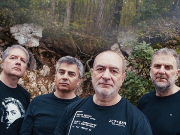 I Wish sono una band progressive rock italiana nata nel 1992 con l'obiettivo di raccontare storie attraverso il formato del concept album, concependo il progressive non solo come uno stile musicale ma come un linguaggio narrativo