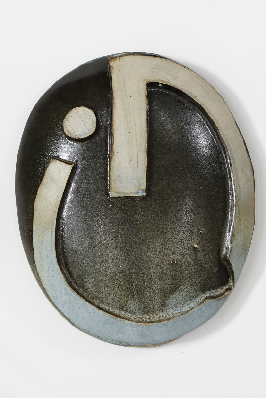 Laurence Owen, ABDM 3, glazed ceramic, 24 x 21 cm, 2014