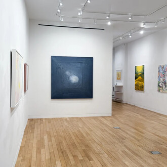 Various artists, Beyond the surface, exhibition view. Courtesy of Upsilon Gallery 