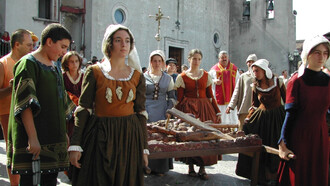 Riti Settennali di Guardia Sanframondi: scopri l'evento religioso e sociale che ogni sette anni trasforma il borgo di Guardia Sanframondi