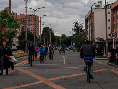 The Bogotá – “Ciclovía” Program in Colombia turns major roads into pedestrian and cycling spaces every Sunday, creating a lively atmosphere across the city, Colombia