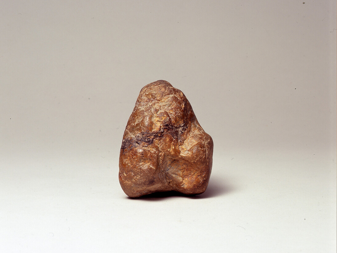 Original stone used as the model for ‘About the Stone’ (1928) by Heihachi Hashimoto. Stone, Private Collection (On Deposit at the Mie Prefectural Art Museum)