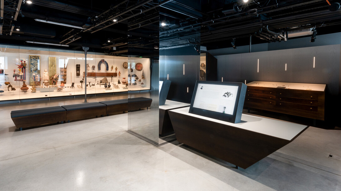Galerie Émile Guimet, vue d'exposition. Avec l'aimable autorisation du Musée des Confluences