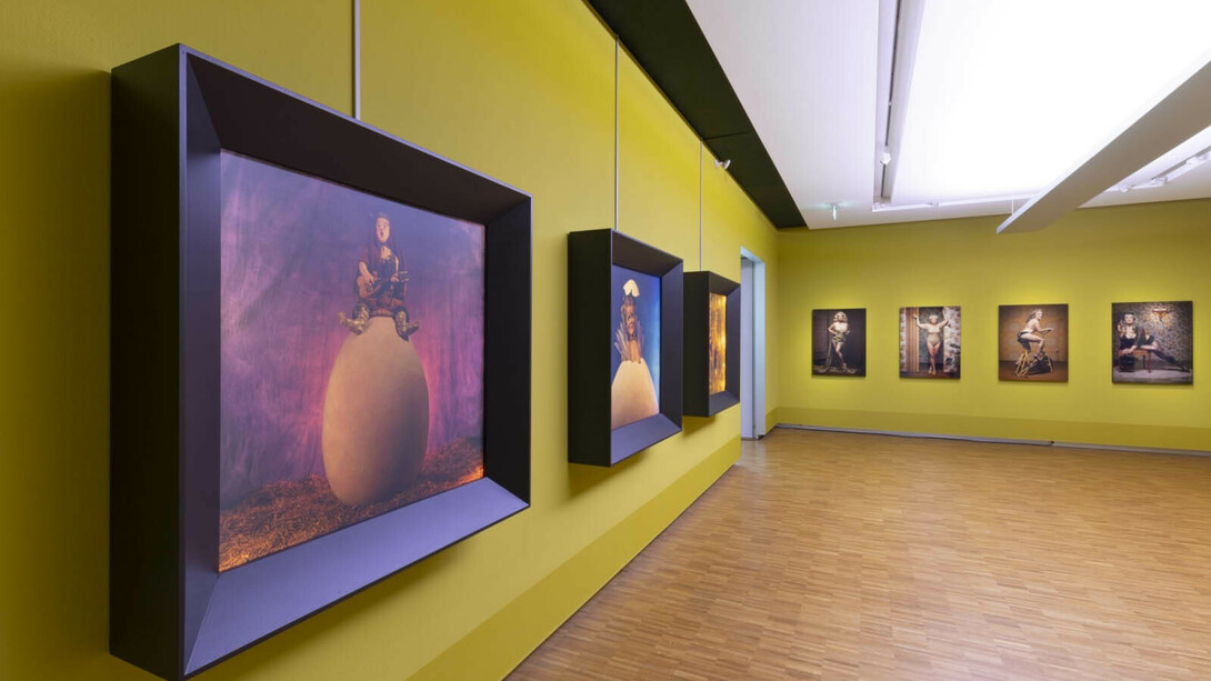 Erwin Olaf, exhibition view. Courtesy of Groninger Museum