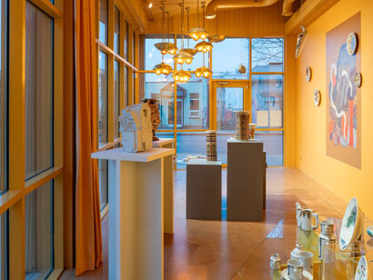 Decoratively beyond, exhibition view. Courtesy of Zuzeum 