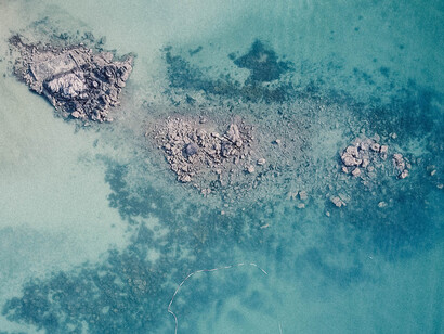 Resti vulcanici in mare aperto