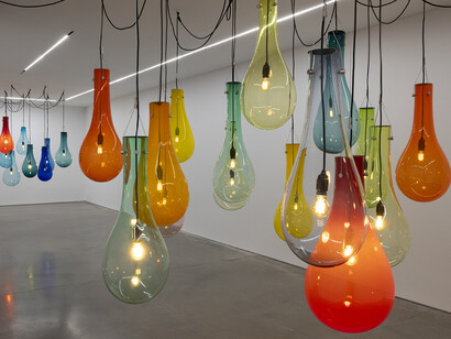 Tobias Rehberger, Many feel ashamed of their bodies, very few feel ashamed of their minds, exhibition view. Courtesy of Pedro Cera 