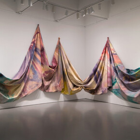 Various artists, Big things for big rooms, exhibition view. Courtesy of Hirshhorn Museum