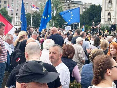 “Serbia Against Violence” protest: Tens of thousands of demonstrators blocked bridges and demanded the president’s resignation