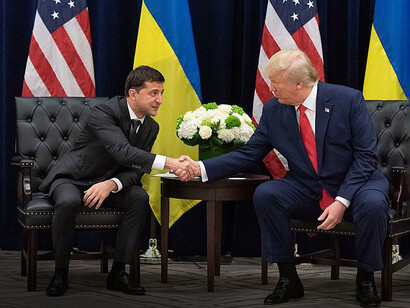 El presidente ucraniano Volodymyr Zelensky y el entonces presidente estadounidense Donald Trump
