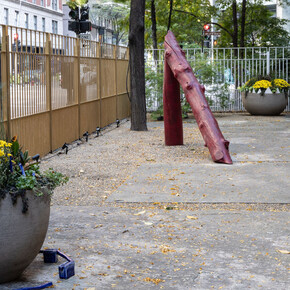 Latham Zearfoss, Third space, exhibition view. Courtesy of The Arts Club Of Chicago