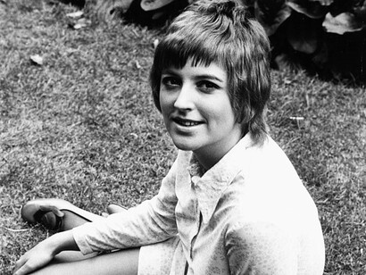 Una giovanissima Clare Torry