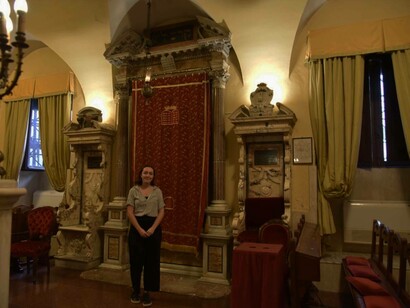Shannon inside the Tempio Spagnolo (Spanish Temple) 