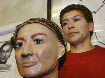 Supongamos que lo que explica la conducta criminal es el hecho de que el criminal está en un estado evolutivo inferior. Pero ahora, ¿cómo confirmamos que alguien está en un estado evolutivo inferior?  Juana Barraza, Ciudad de México, México
